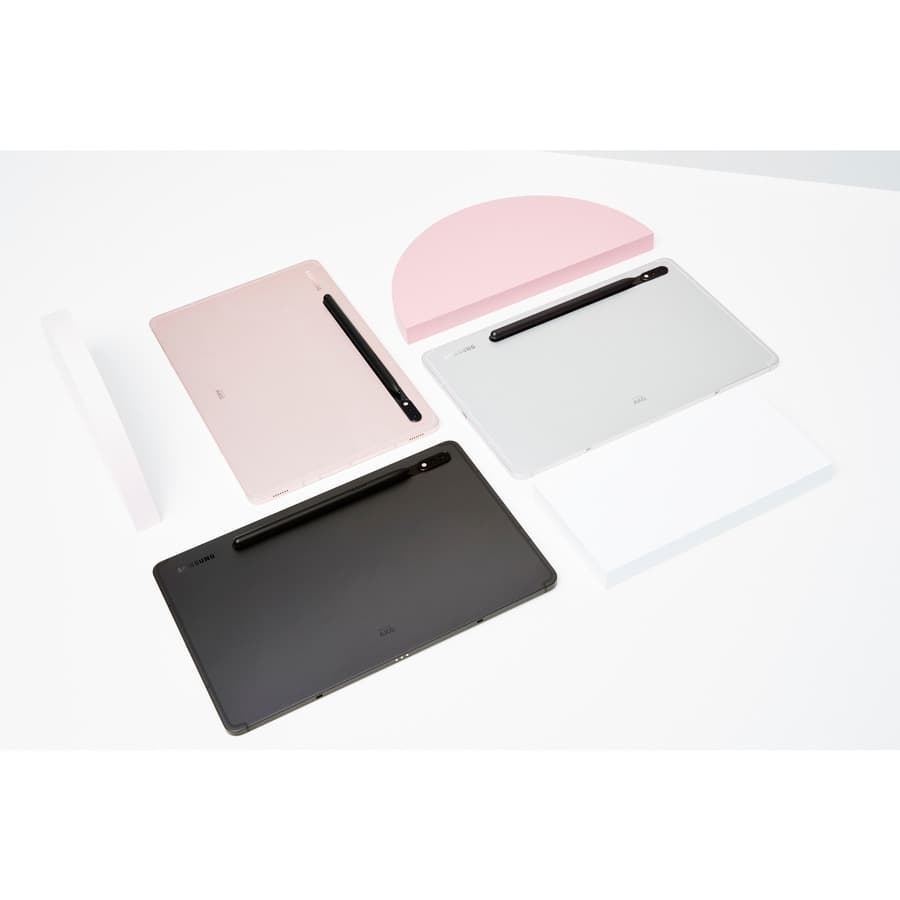 Samsung Galaxy Tab S8+ 5G business tablet in graphite with 12.4-inch display