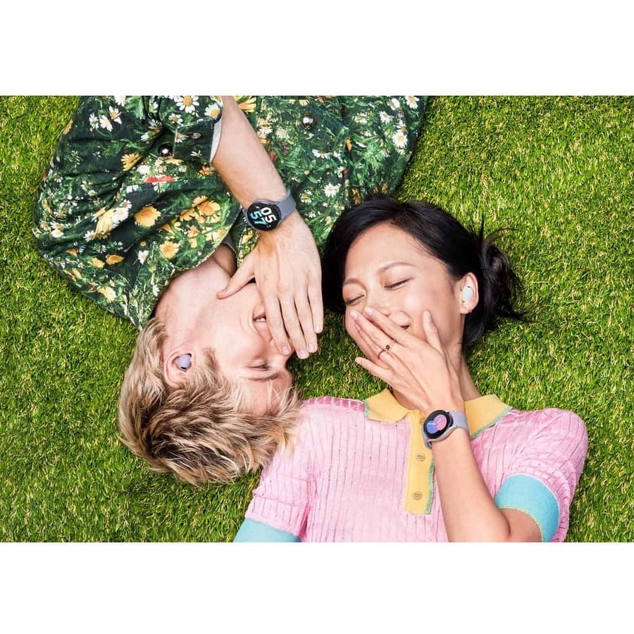 Samsung Galaxy Buds2 Pro Bora Purple true wireless earbuds with noise canceling