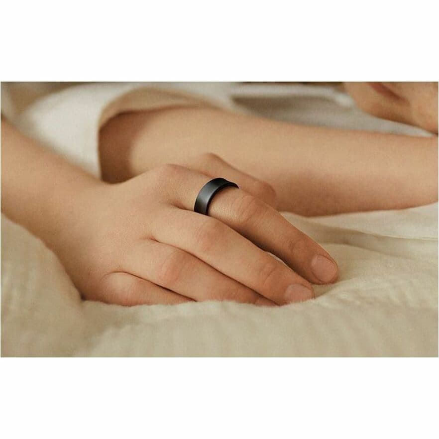 Samsung Galaxy Ring Size 10 in Titanium Black, compact health wearable ring