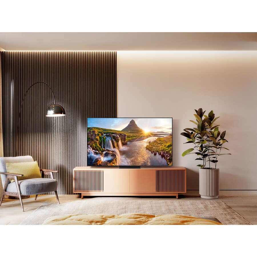 Samsung 75-inch Neo QLED 8K smart TV with Infinity One Design and One Connect Box