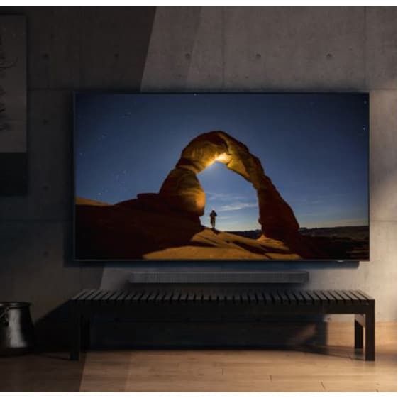 Samsung UN65CU7000FXZA 65-inch 4K Crystal UHD smart TV in black