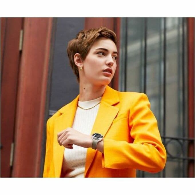 Watch6 Classic BT  43mm Black view 5