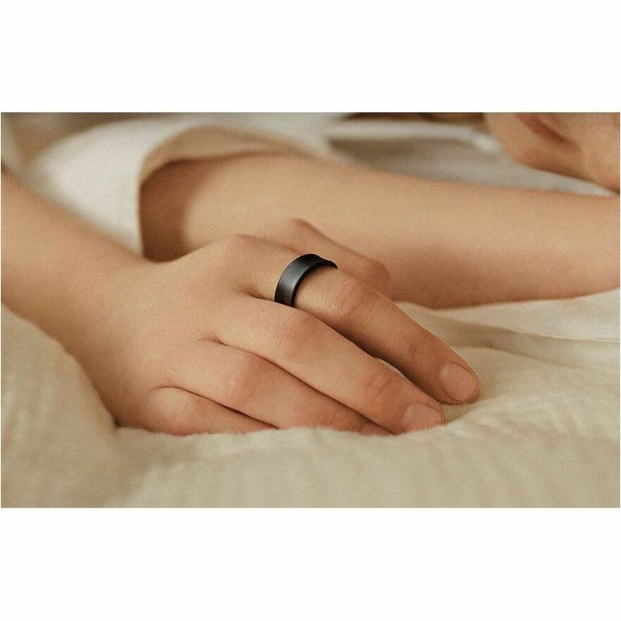 Samsung Galaxy Ring Size 6 Black titanium smart ring for sleep and wellness tracking