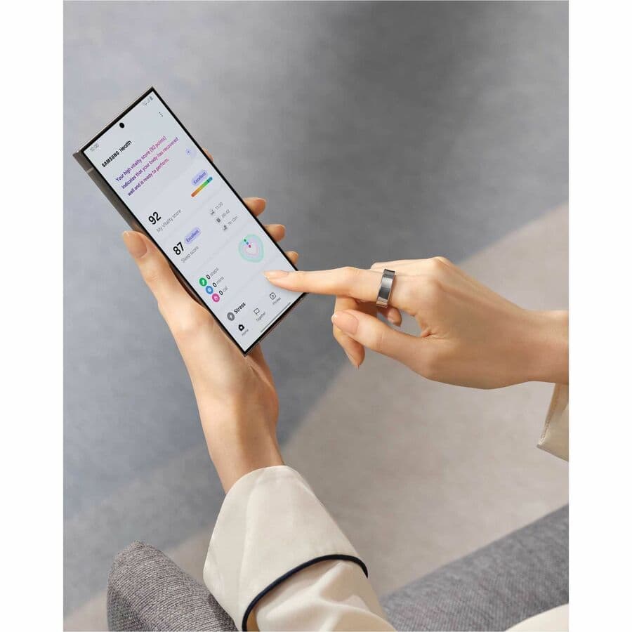 Samsung Galaxy Ring Size 6 in Titanium Silver smart ring wearable