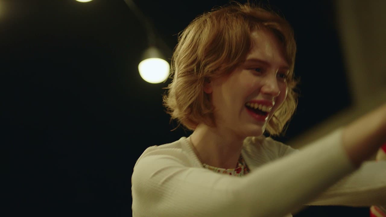 Samsung Introducing The Freestyle, a smart theater to-go