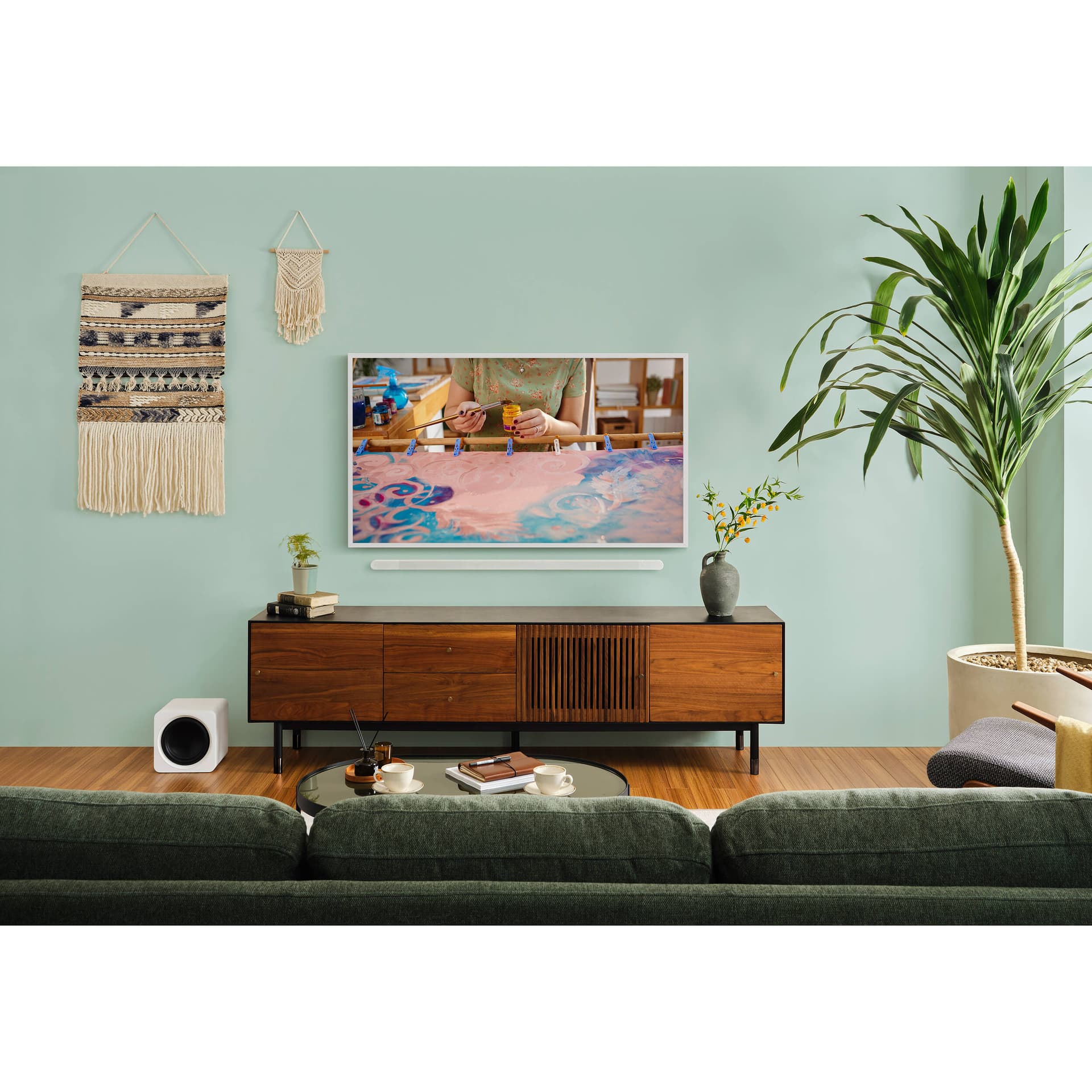 Samsung 32-inch QLED 4K Smart TV with The Frame design and SolarCell Remote